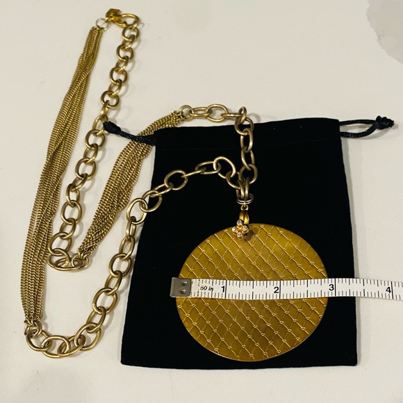 Vintage Oscar de la Renta Gold Plated Statement Round Pendant Necklace - Picture 6 of 8